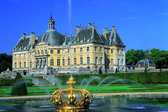 Fontainebleau and Vaux Le Vicomte Chateaux Day Trip From Paris - Additional Considerations