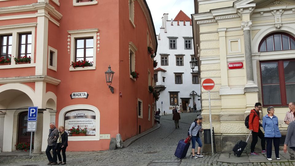 From Vienna: Cesky Krumlov Small Group Day Trip - Itinerary Overview