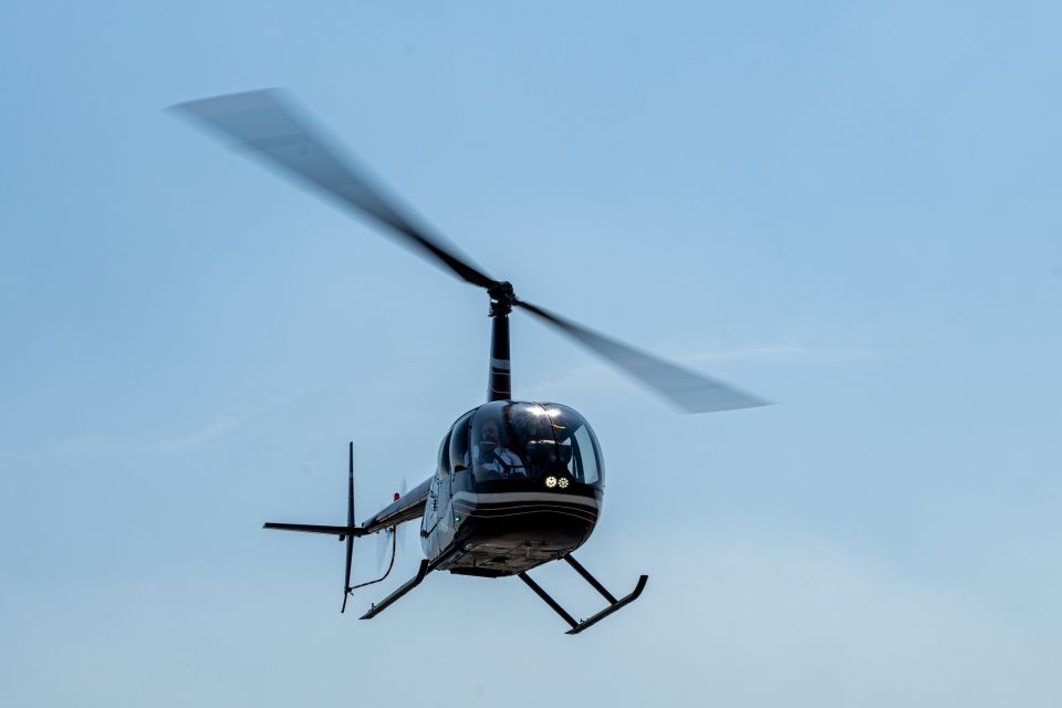 From Westchester: NYC Private Helicopter Tour for Couples - Optional Pickup Service