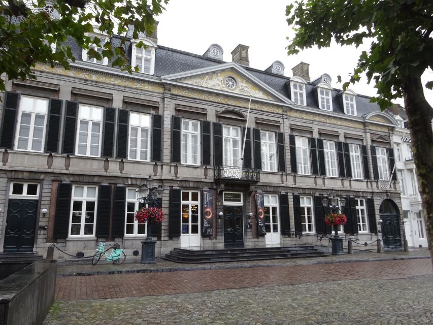 Maastricht Self-Guided Walking Tour & Scavenger Hunt - Common questions