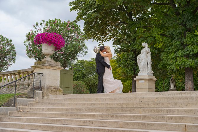 Paris Luxembourg Garden Wedding Vows Renewal Ceremony With Photo Shoot - Common questions
