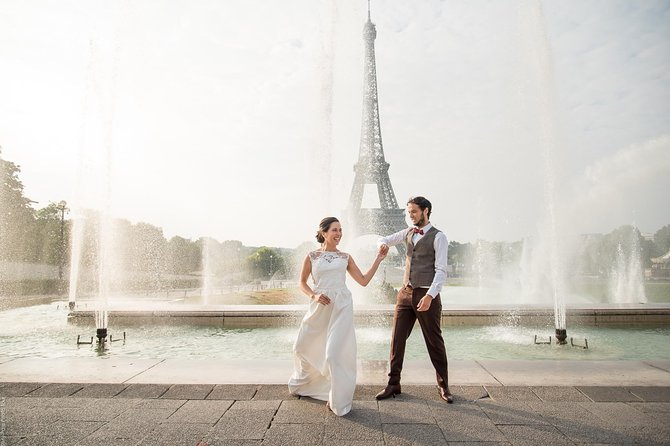 Parisian Life Style Private Photo Shoot at Eiffel Tower - Memorable Moments