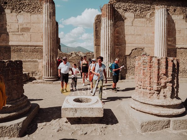 Pompeii Small Group Tour With an Archaeologist - Company Information