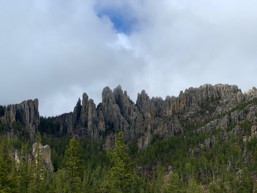 Rapid City: Private Black Hills Monuments Full-Day Tour - Tour Itinerary