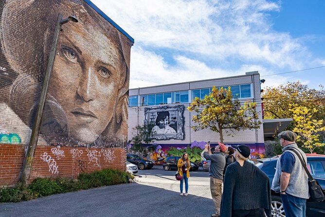 The Original Montreal Mural Arts Tour by Spade & Palacio - Common questions