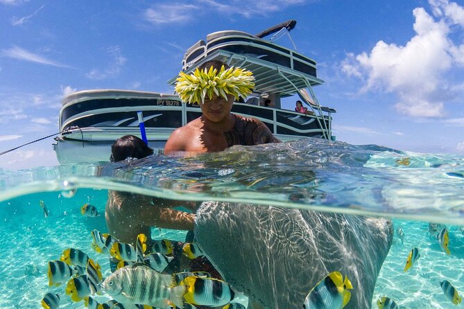 Toa Boat Bora Bora Private Lagoon Tour With Lunch on Ambassador Boat - Lunch Experience