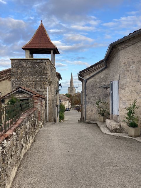 Visit Occitania: Nérac Larressingle Fources Lavardac & Gers - Departure and Exploration Details