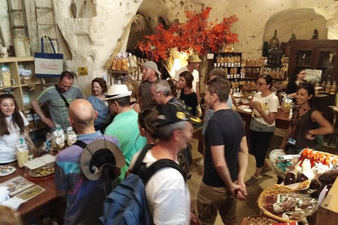 Guided Tour of Matera Sassi - Common questions