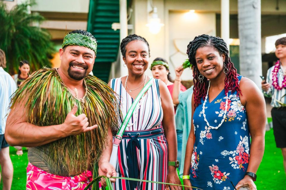 Oahu: Ka Moana Luau Dinner and Show at Aloha Tower - Common questions