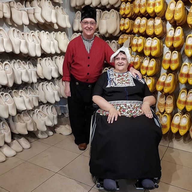 Picture in Volendam Costume With Cheese and Clog Tour - Common questions