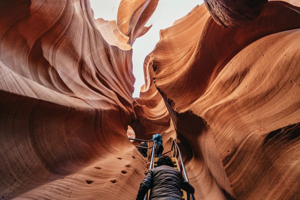 Vegas: Antelope Canyon & Horseshoe Bend Tour at Golden Hour - Common questions