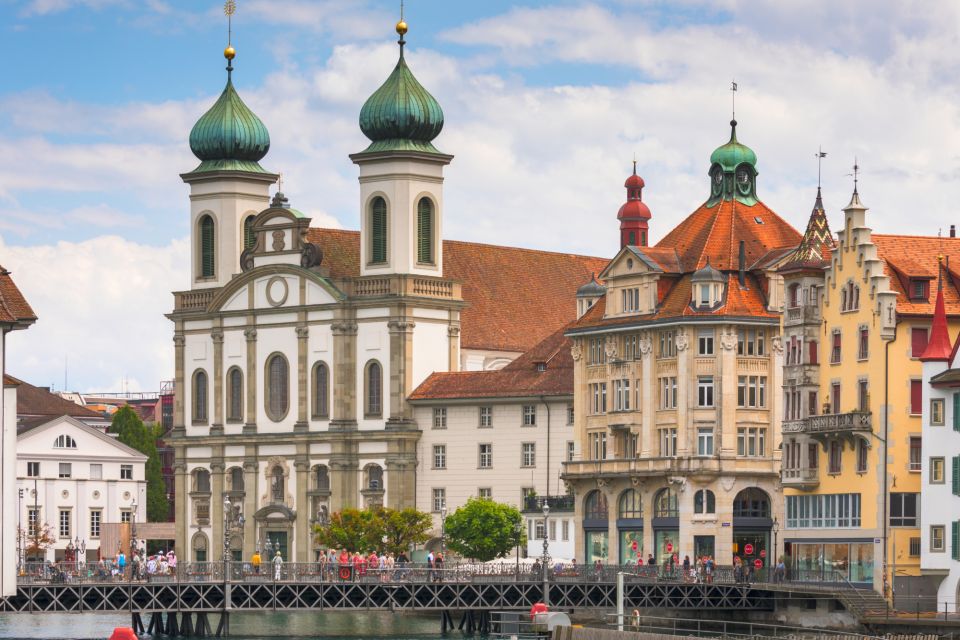 Lucerne: First Discovery Walk and Reading Walking Tour - Additional Details