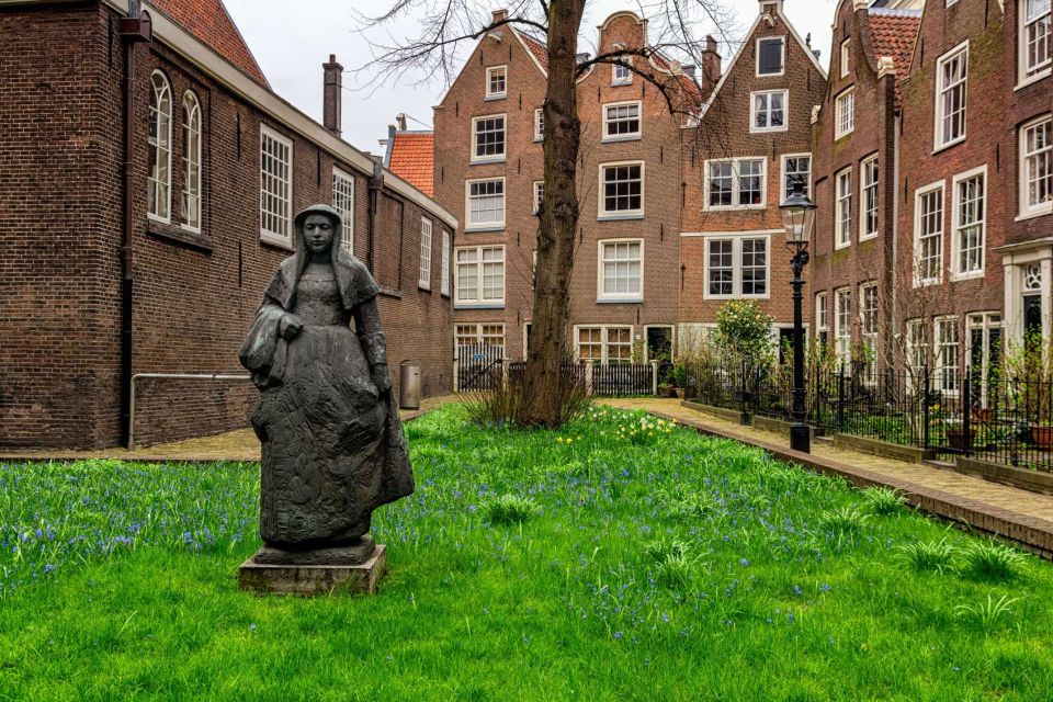 Amsterdam Old Town Highlights Private Guided Walking Tour - Key Points
