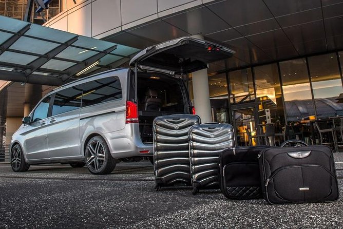 Best Private Airports Transfers - Luxury Minivan Service - Key Points
