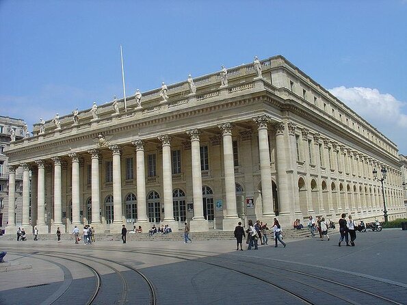 Bordeaux City Wine & Cultural Guided Walking Tour With 4 Tastings - Key Points