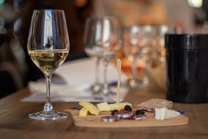 Bordeaux Wine Tasting Experience - Key Points