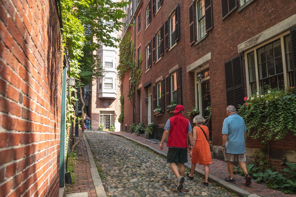 Boston Freedom Trail to Harvard Square Private Driving Tour - Key Points