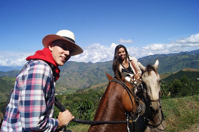 Coffee Tour In Horse Riding and Lunch In Medellin - Key Points