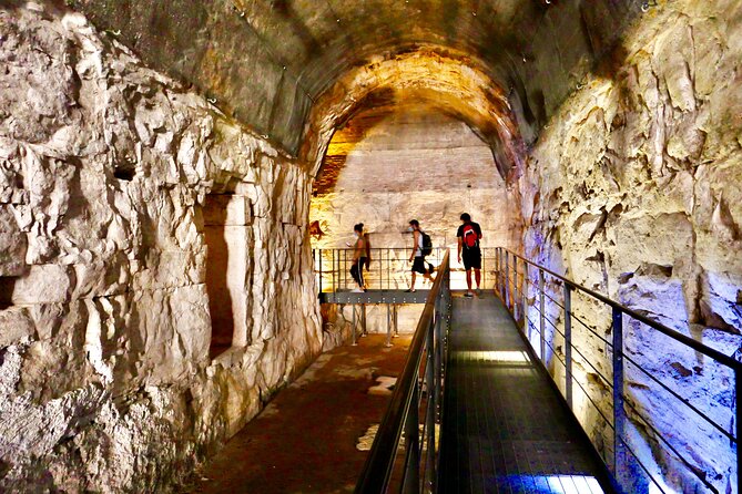 Expert Guided Tour of Colosseum Underground OR Arena and Forum - Key Points