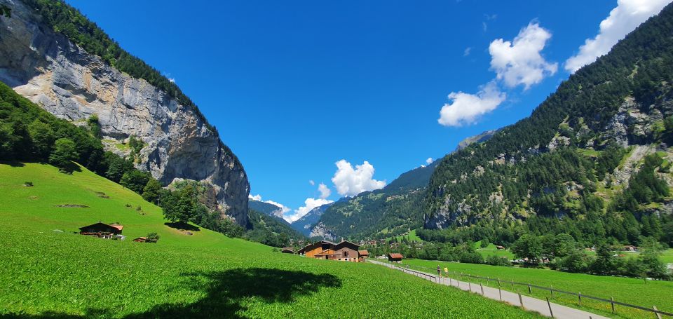 From Zurich: Waterfalls Valley & Aareschlucht Gorge Day Tour - Key Points