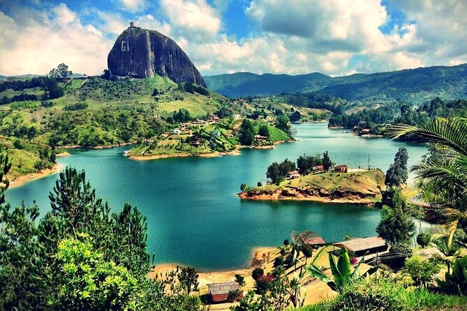 Guatapé Piedra Del Peñol Excursion Gastronomic Tour and Cruise on the Dam - Key Points