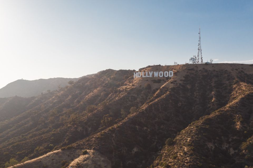 L.A: Professional Photoshoot at the Hollywood Sign - Key Points