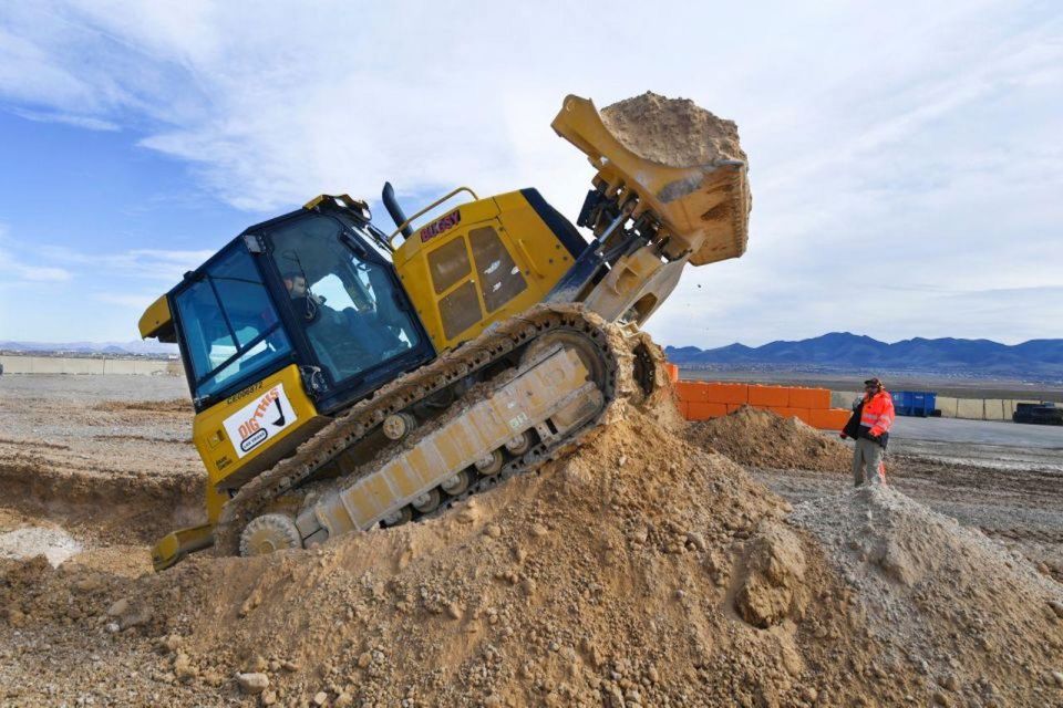 Las Vegas: Dig This - Heavy Equipment Playground - Key Points