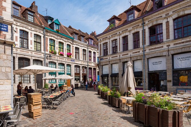 Lille Scavenger Hunt and City Highlights Walking Tour - Key Points