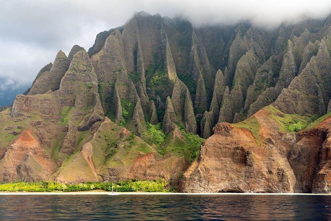 LUCKY LADY - Deluxe Na Pali Sunset Snorkel Tour - Key Points