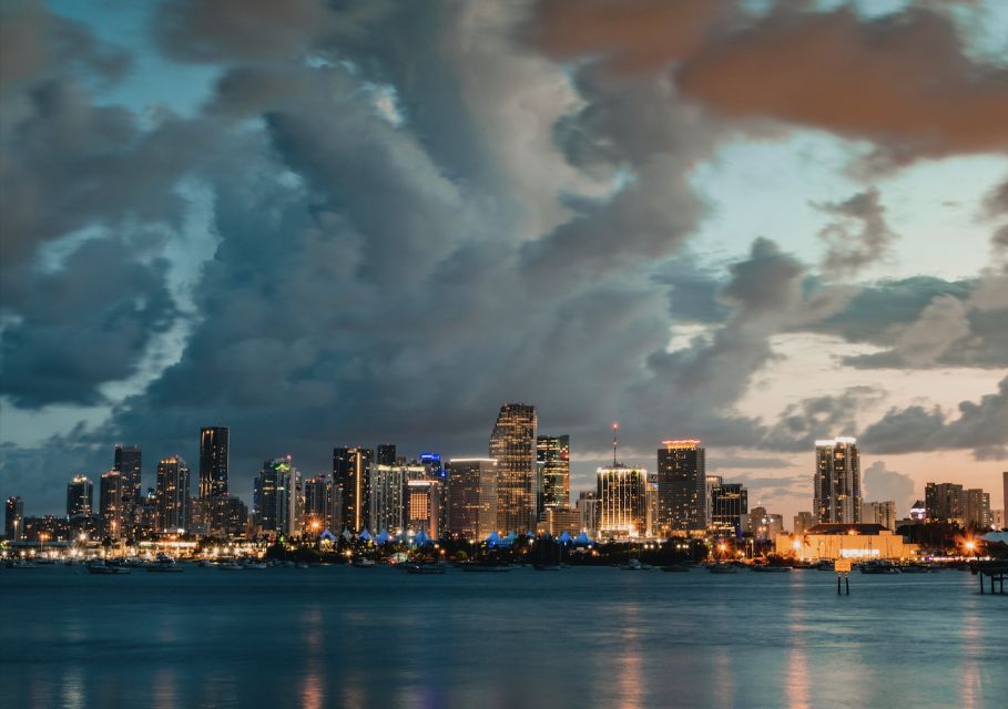 Miami: Romantic Private Airplane Tour With Champagne - Key Points