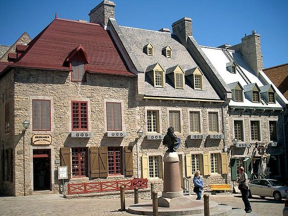 Private Walking Tour in Old Quebec by Tours Accolade - Key Points