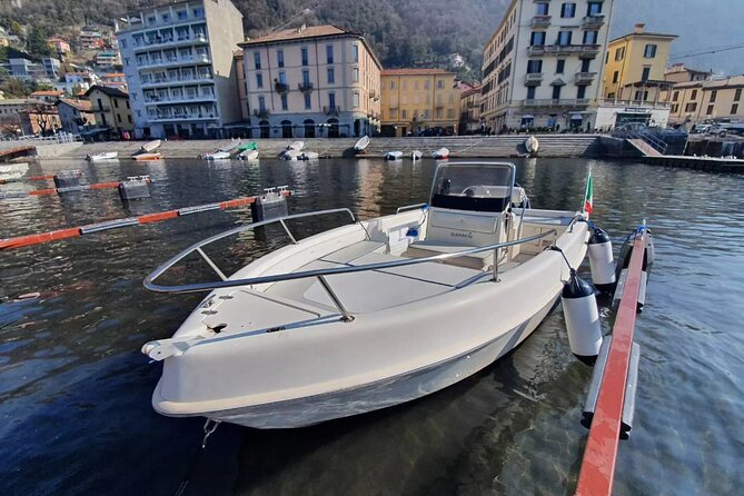 1 Hour Boat Rental Without License 40hp Engine on Lake Como