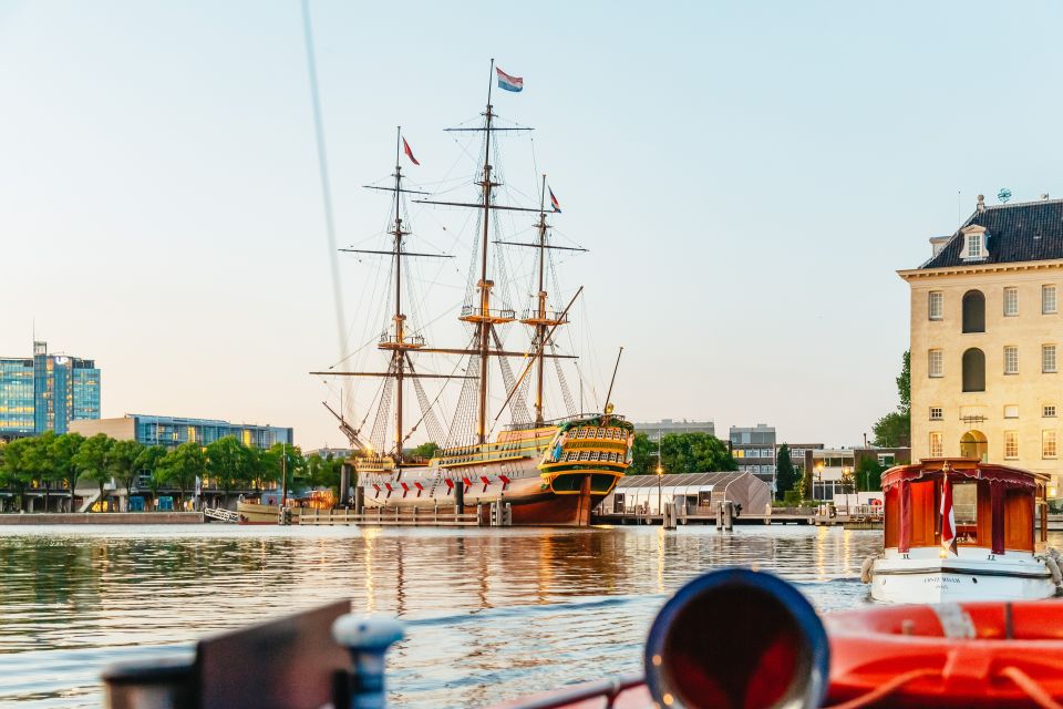 Amsterdam: Evening Canal Cruise - Activity Highlights