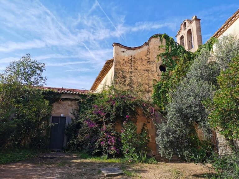 Barcelona: Full-Day Private Tour of Gaudis Lesser-Known Art