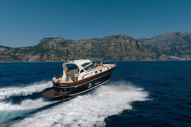Capri Tour From Sorrento – 38ft Motorboat APREAMARE