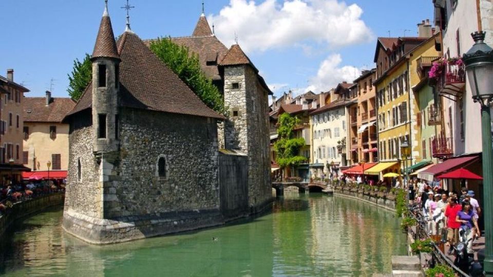 From Geneva: Private Annecy Tour - Tour Details