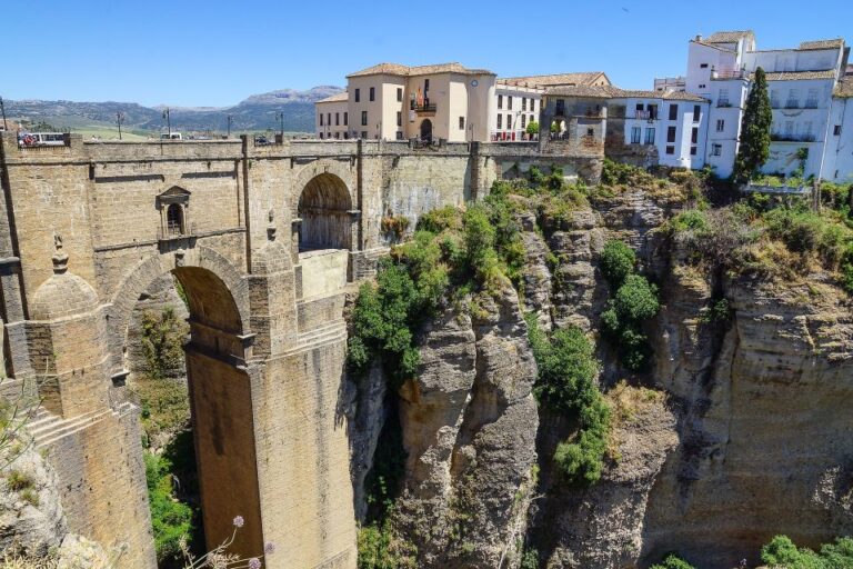From Granada: Ronda Winery and Sightseeing Tour