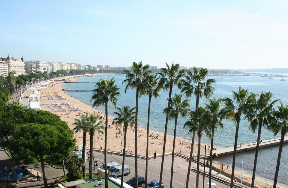 From Nice: Cannes and Antibes Private Half-Day Tour - Tour Duration and Languages