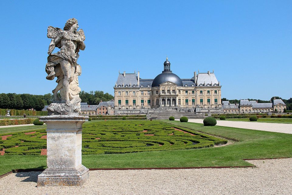 From Paris:Château De Fontainebleau&Vaux-Le-Vicomte Private - Activity Details