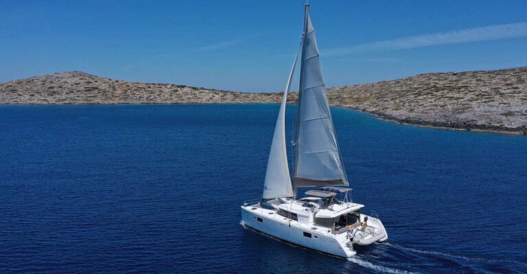 Hersonissos: Private Catamaran to Dia Island With Meal