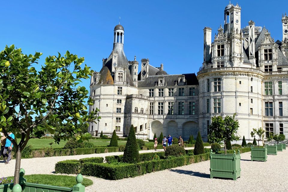 Individual Tour of Chambord, Chenonceau, and Amboise From Paris With a Guide - Tour Highlights