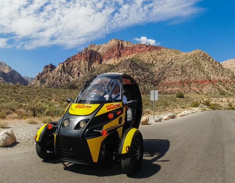 Las Vegas: Red Rock Canyon Ticket and Audio Tour in a GoCar