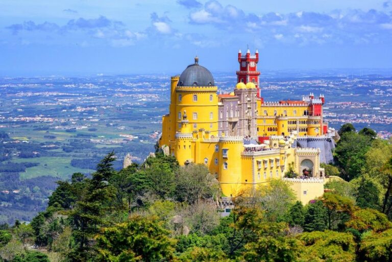 Lisbon: Full-Day Tour to Sintra and Cascais