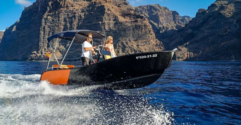 Live the Ocean Without License and Discover Los Gigantes