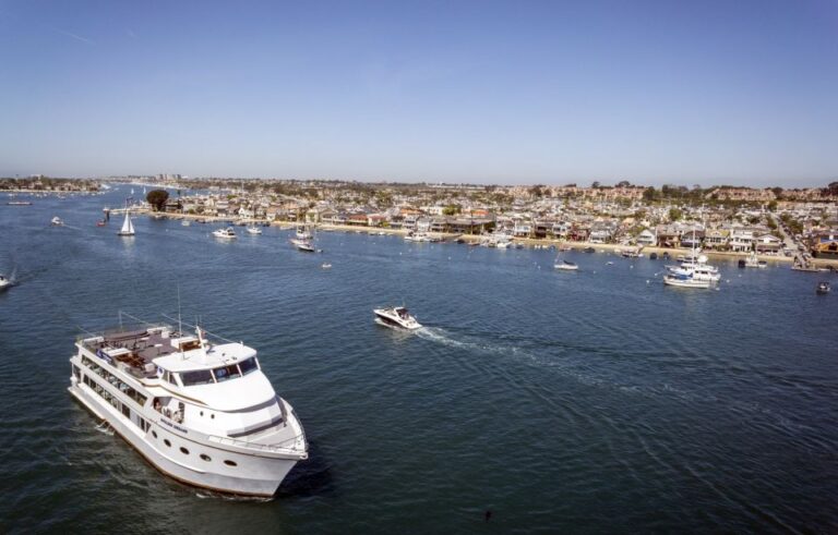 Los Angeles: Champagne Brunch Cruise From Newport Beach