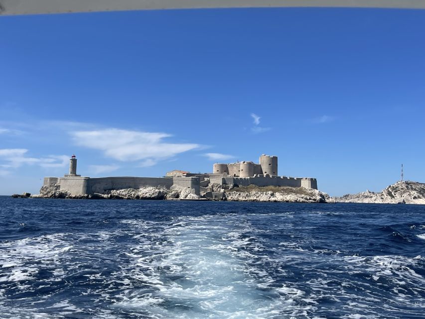Marseille: Boat Tour With Stop on the Frioul Islands - Location: Marseille, France