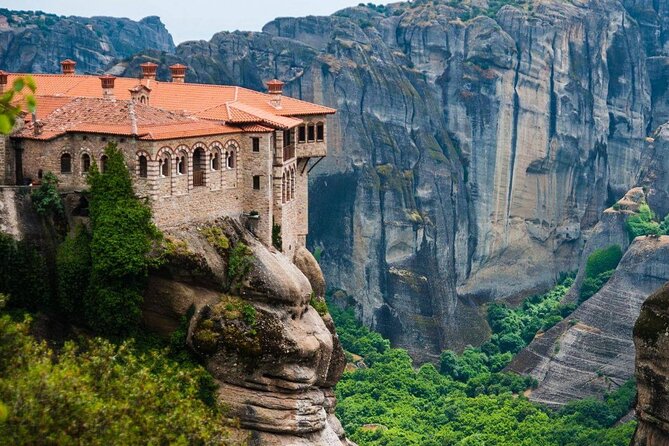Meteora: Private Day Trip From Thessaloniki
