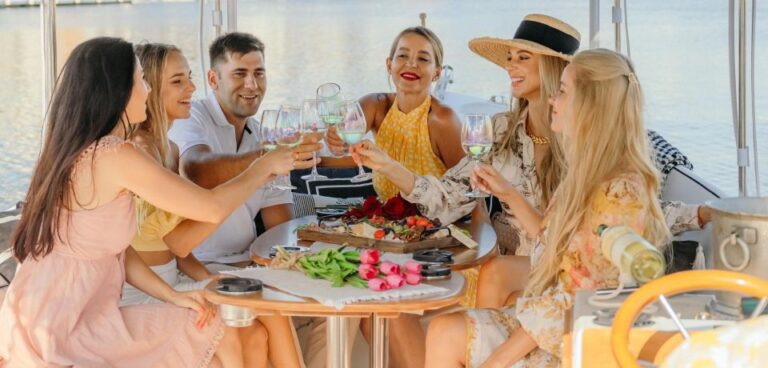 Miami: Luxury E-Boat Cruise With Wine and Charcuterie Board