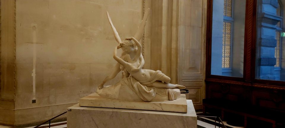 Paris: Louvre Museum Guided Tour of Famous Masterpieces - Tour Details