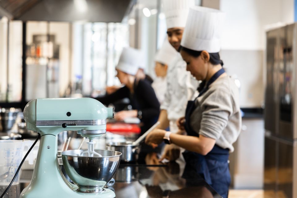 Paris: Pastry Class With Ferrandi Chef at Galeries Lafayette - Location and Provider